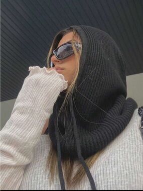 Black Ribbed Hooded Neck Warmer Sweater